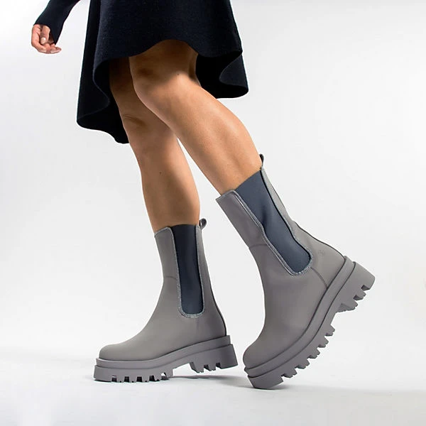 J&F Small Chain Chelsea Boots 4 J&F Small Chain Chelsea Boots – Bild 2