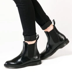 Dr. Martens Flora Chelsea Boots - Schwarz 10 Dr. Martens Flora Chelsea Boots - Schwarz -OTTO Verkäufe 3301377 02